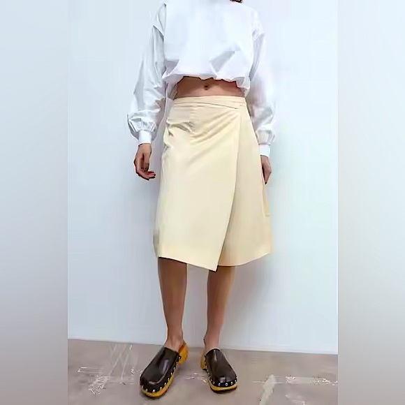 ZARA Clogs - Picture 3 of 10